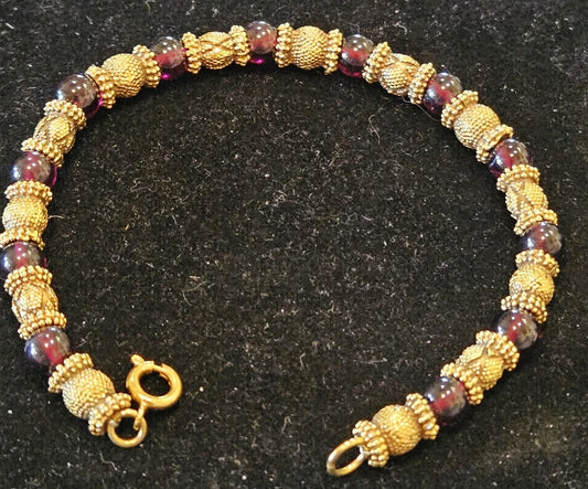 Lovely Gold and Maroon Beaded Bracelet 7.25 inches